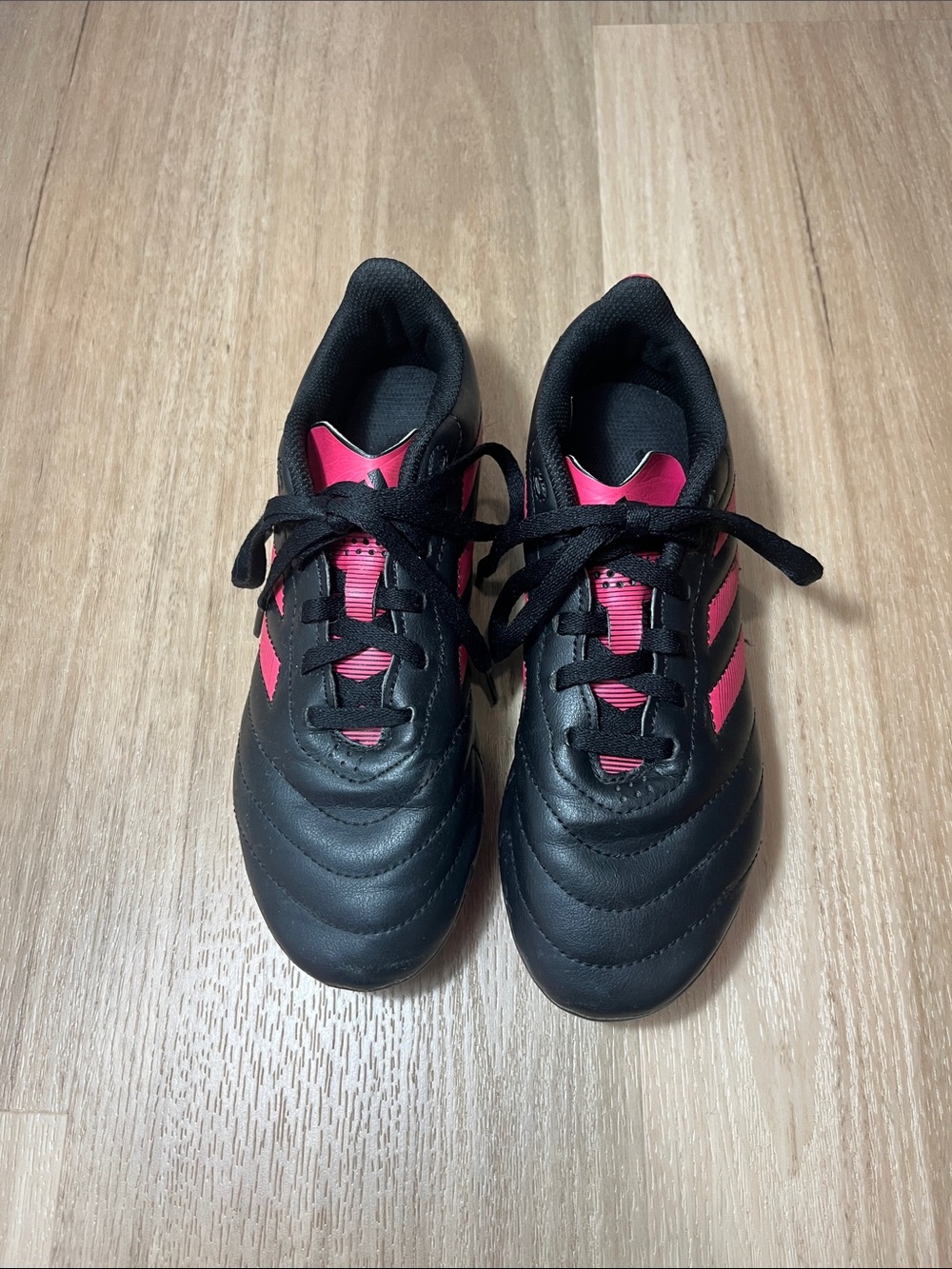 adidas Goletto FG Kids Soccer Cleats Black w/ Pink Stripes size 3.5 Youth